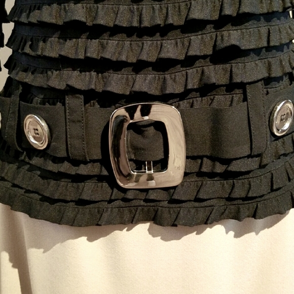 Frank Lyman Black Ruffle Silver Belt Top. - Picture 3 of 9